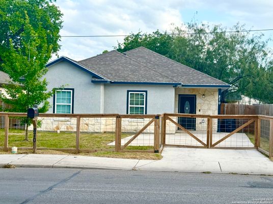 Backyard, Exterior, Facade, French Provincial