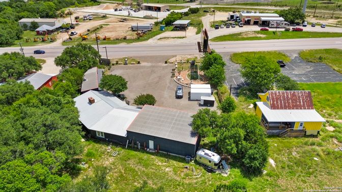 Exterior, Drone