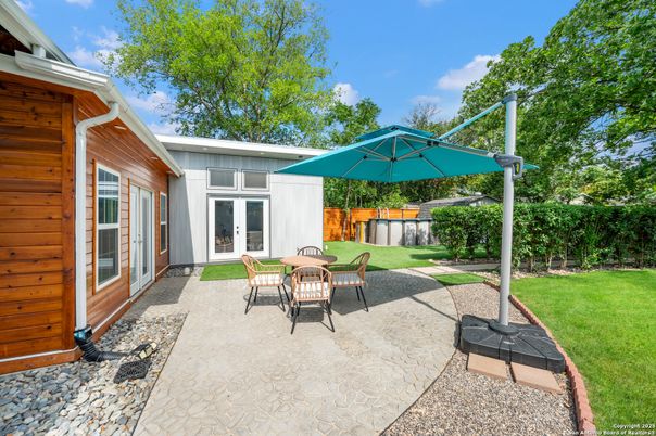 Backyard, Exterior