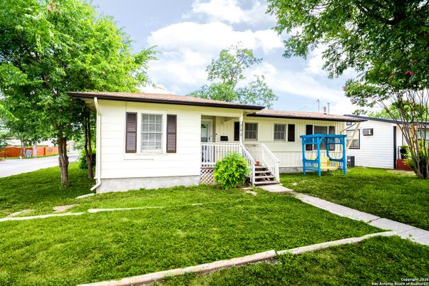 Backyard, Exterior, Playground
