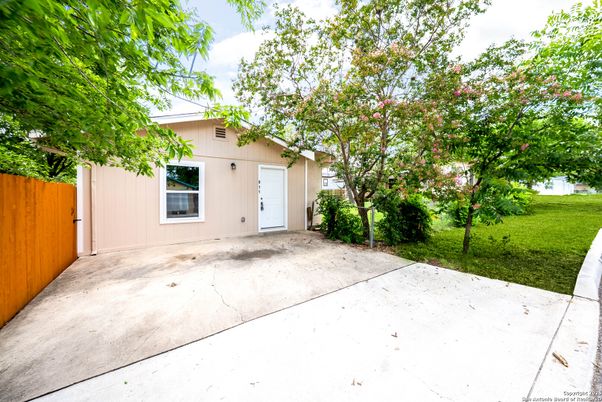 Backyard, Detached Garage, Exterior