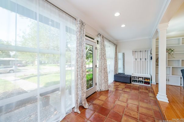 Interior, Recessed Lighting