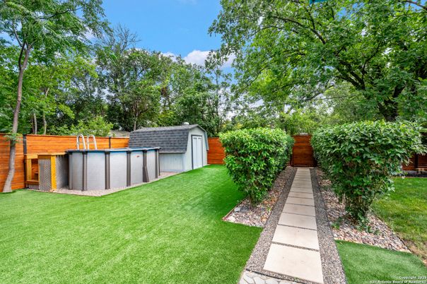 Backyard, Exterior