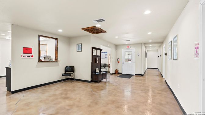 Interior, Recessed Lighting