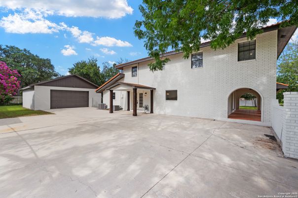 Backyard, Detached Garage, Exterior