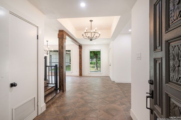 Chandelier, Interior, Recessed Lighting