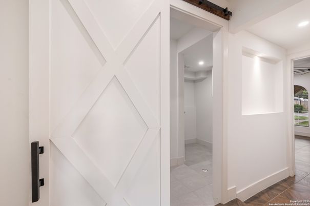 Interior, Recessed Lighting