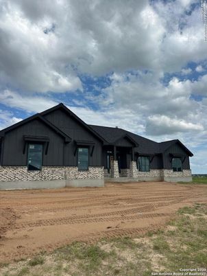 Backyard, Exterior, Facade, Farmhouse