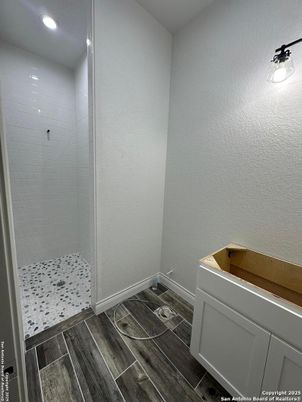 Bathroom, Interior, Recessed Lighting, Wood Texture Flooring