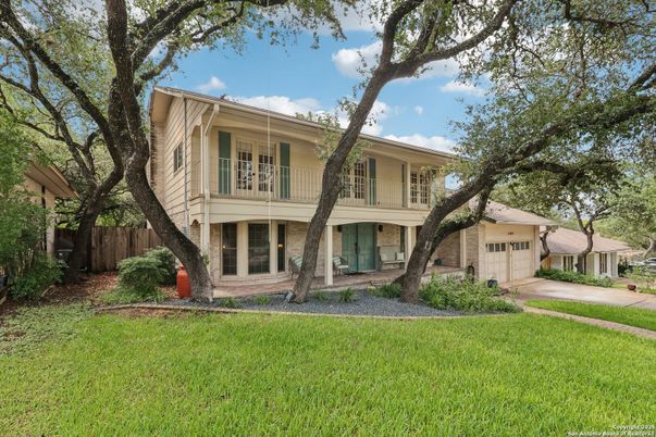 Attached, Backyard, Exterior, Facade, Georgian