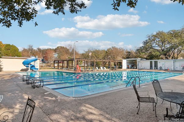 Exterior, Playground, Pool