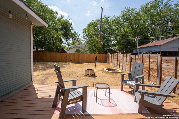 Backyard, Exterior