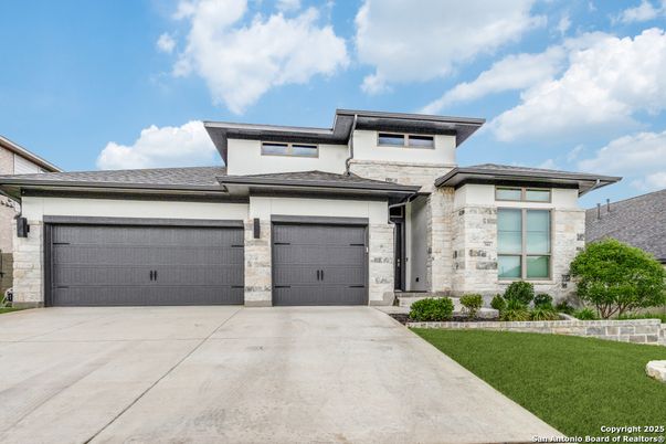Attached, Exterior, Facade, Modern
