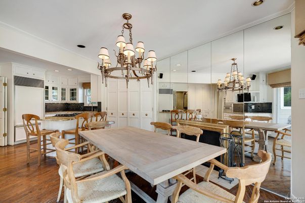 Chandelier, Dining room, Interior, Kitchen, Recessed Lighting, Wood Texture Flooring