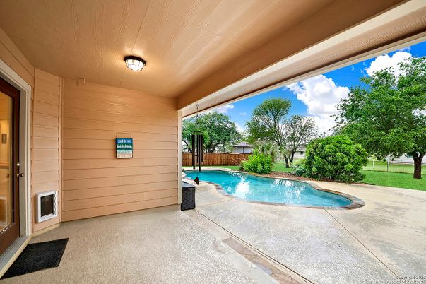 Exterior, Pool