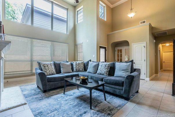 Interior, Living room, Pendant Lights