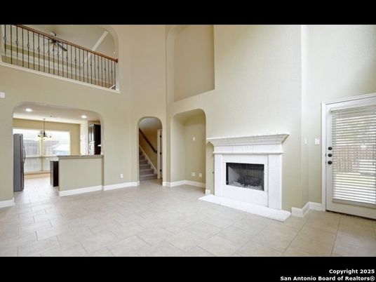 Chandelier, Fireplace, Interior, Pendant Lights, Recessed Lighting