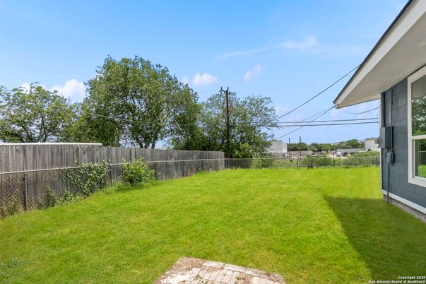 Backyard, Exterior