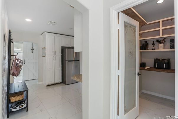 Interior, Kitchen, Marble, Recessed Lighting