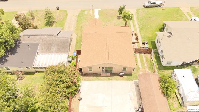 Exterior, Drone
