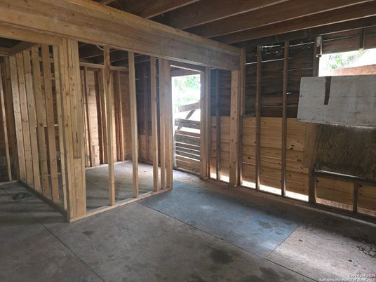 Empty room, Interior, Wooden Beams, Wooden Walls