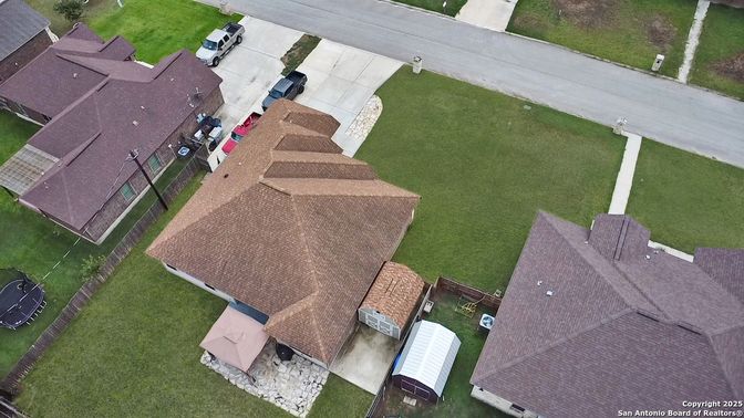 Exterior, Drone