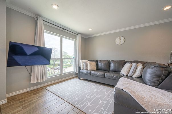Interior, Living room, Recessed Lighting, Wood Texture Flooring