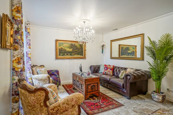 Chandelier, Interior, Living room