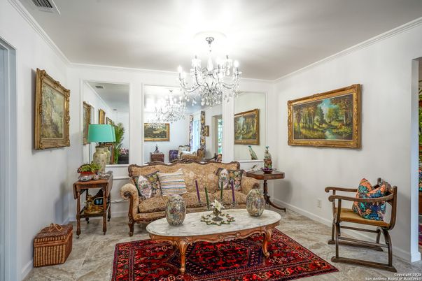 Chandelier, Interior, Living room