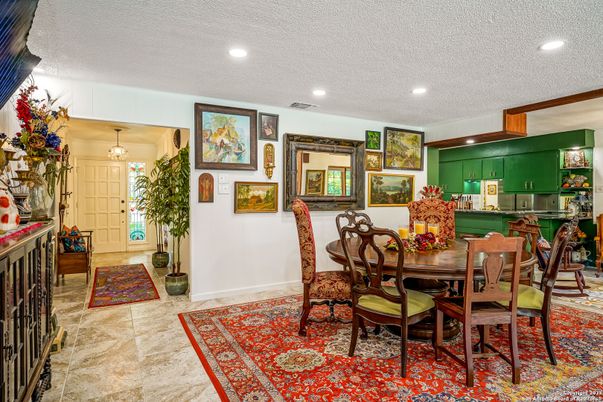 Dining room, Interior, Pendant Lights, Recessed Lighting