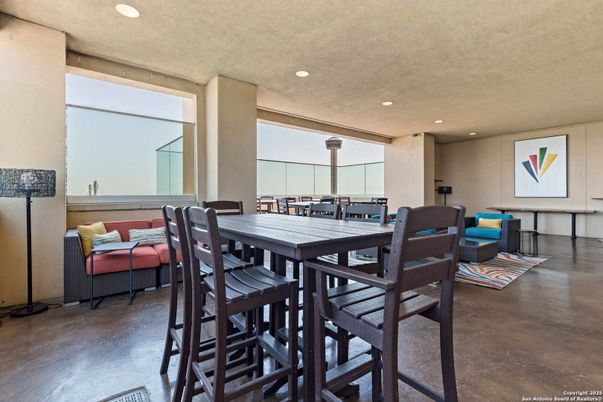 Dining room, Interior, Recessed Lighting