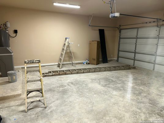Garage, Interior
