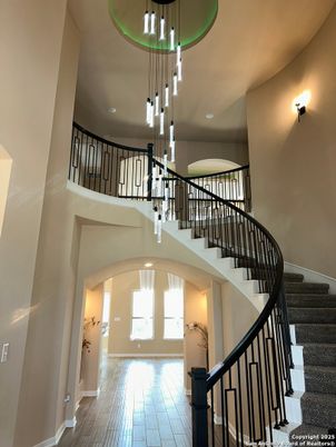 Interior, Pendant Lights, Recessed Lighting, Wood Texture Flooring