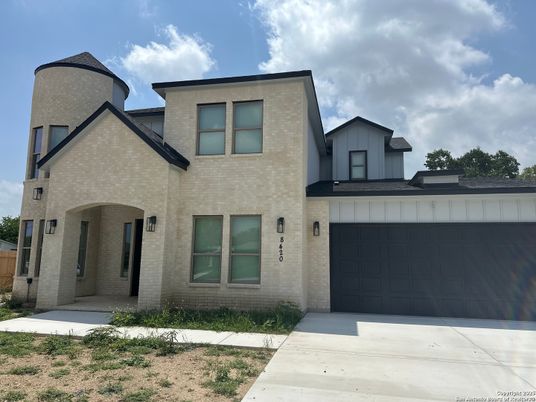 Attached, Exterior, Facade, Modern