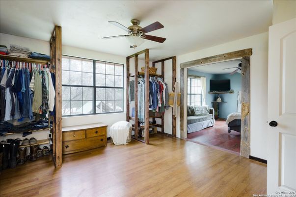 Interior, Walk-in Closets, Wood Texture Flooring