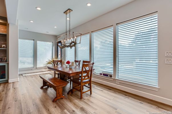 Chandelier, Dining room, Interior, Recessed Lighting, Wood Texture Flooring