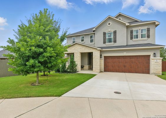 Attached, Exterior, Facade, American Craftsman