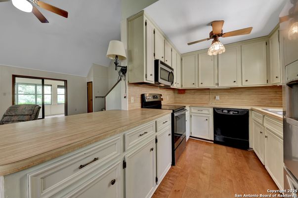 Interior, Kitchen, Wood Texture Flooring