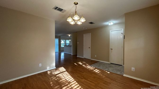 Chandelier, Empty room, Interior, Wood Texture Flooring