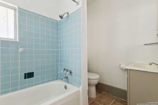 Bathroom, Interior