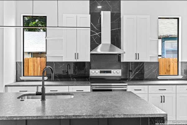 Interior, Kitchen, Pendant Lights, Stainless Steel Appliances