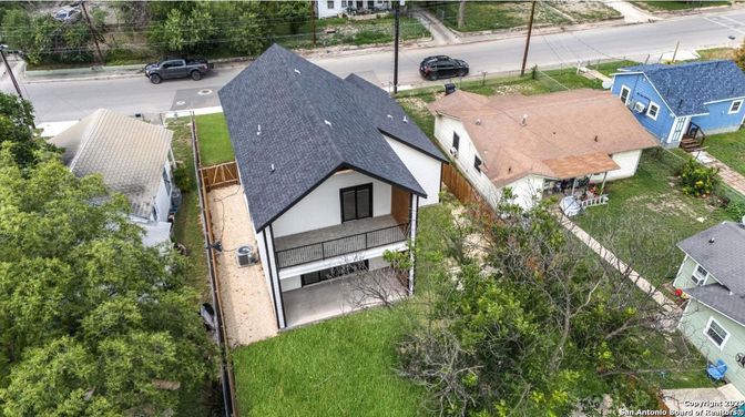 Exterior, Drone