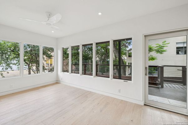 Empty room, Interior, Recessed Lighting, Sun Room, Wood Texture Flooring