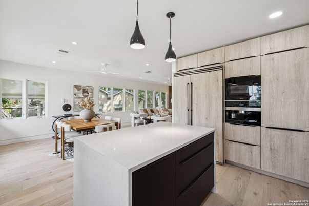 Dining room, Interior, Kitchen, Pendant Lights, Recessed Lighting, Wood Texture Flooring