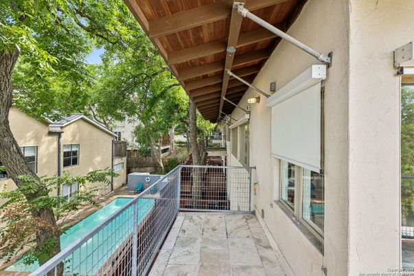 Exterior, Pool