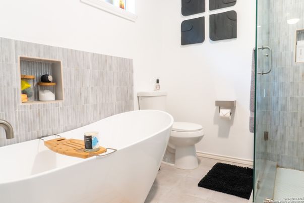 Bathroom, Free Standing Baths, Glass Shower, Interior