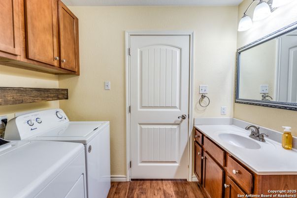 Bathroom, Interior, Washer, Wood Texture Flooring