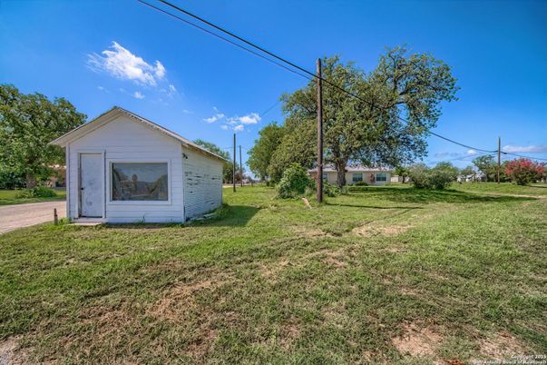 Backyard, Detached Garage, Exterior