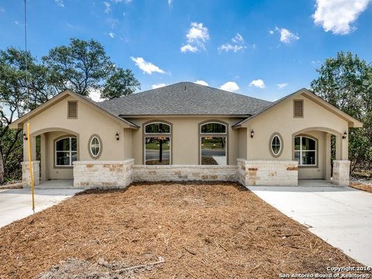 Backyard, Exterior, Facade, Ranch