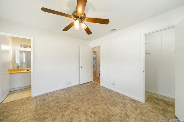 Bathroom, Empty room, Interior